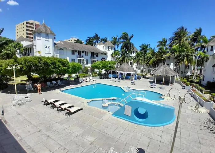 Beautiful Beachview 2 Bebroom Loft At Sandcastles Ocho Rios